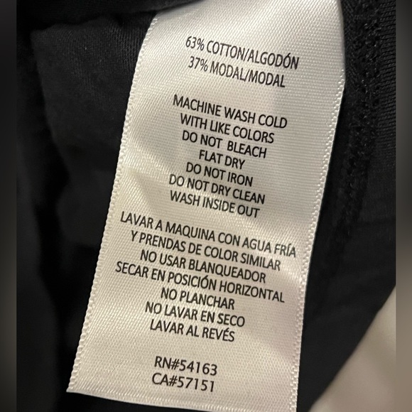 Calvin Klein Jeans Women’s Logo Tee T-Shirt Black Chic Luxe Trendy Fashion Small - Picture 4 of 8